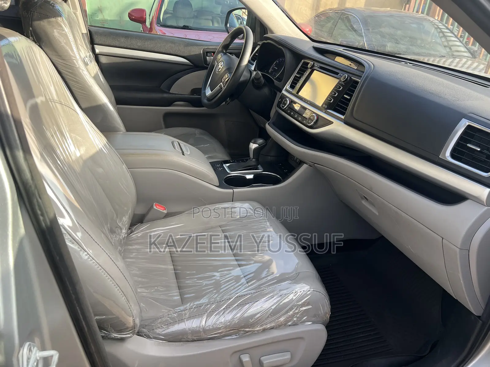 Toyota Highlander XLE 4x4 V6 (3.5L 6cyl 8A) 2017 Silver