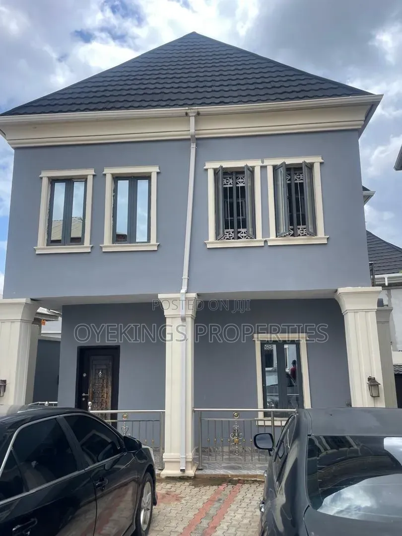 2bdrm Duplex in Akala Estate, Oluyole for rent