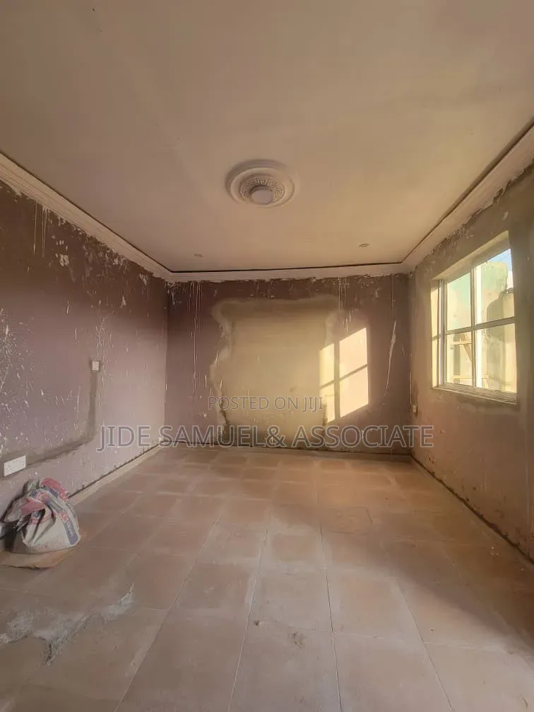 1bdrm Apartment in Ayobo for rent