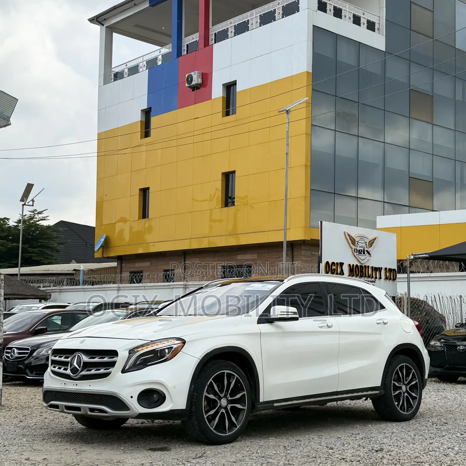 Mercedes-Benz GLA 250 2016 White