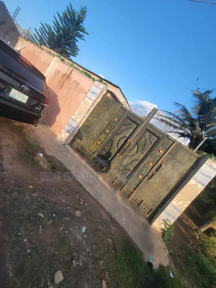 1bdrm Apartment in Ayobo for rent