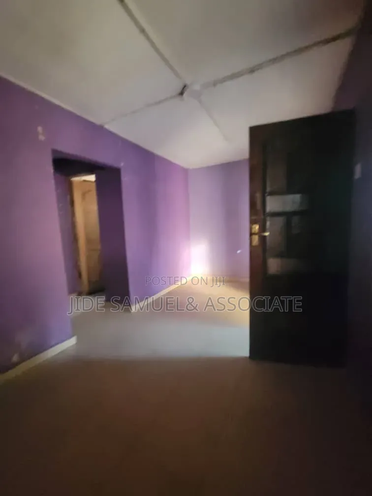 1bdrm Apartment in Ayobo for rent