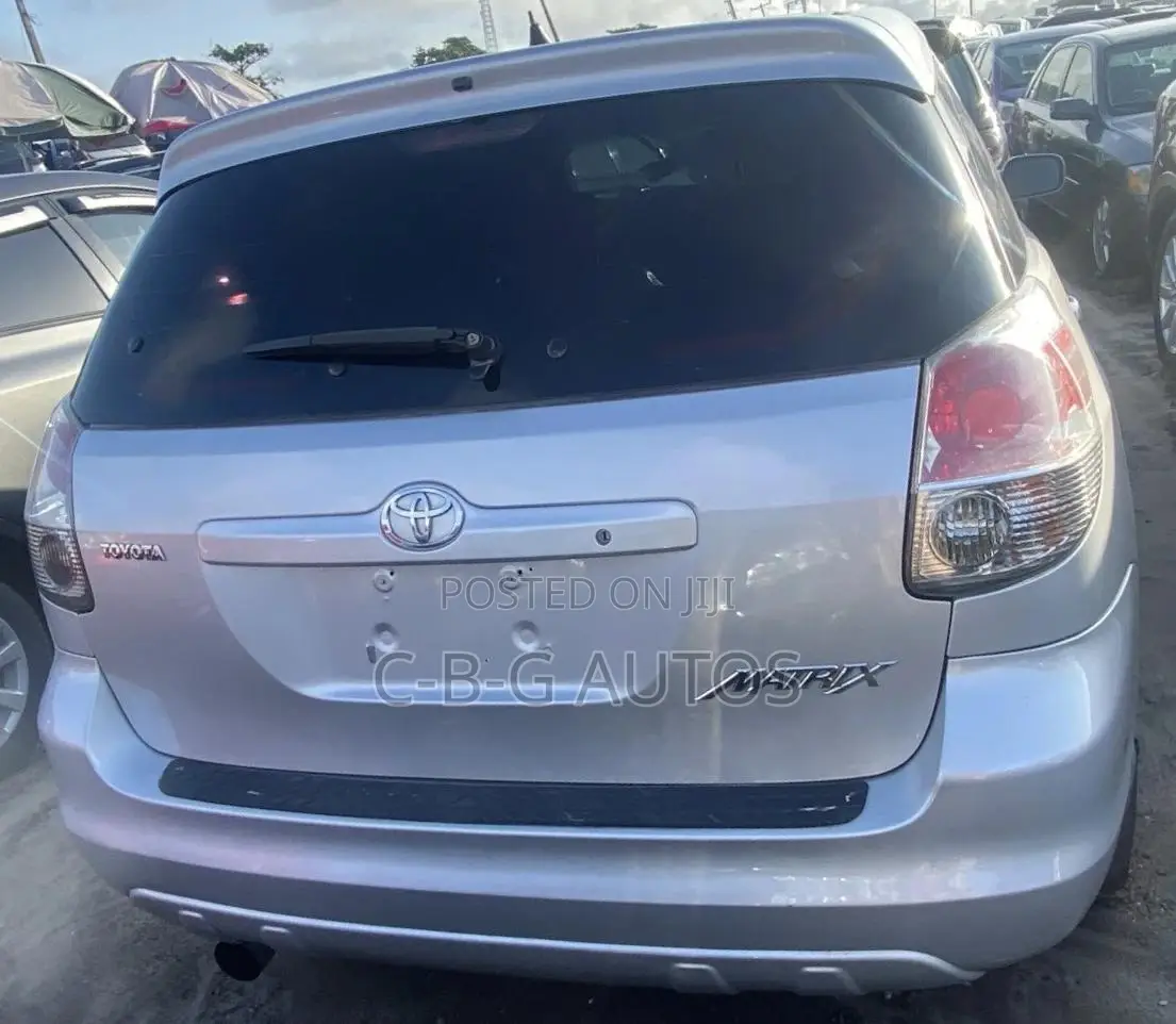 Toyota Matrix XR Hatchback AWD (1.8L 4cyl 4A) 2006 Silver