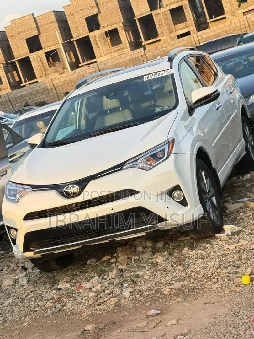 Toyota RAV4 2017 White
