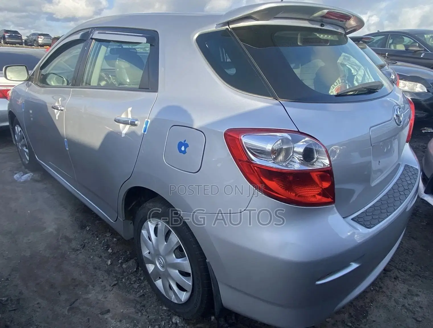 Toyota Matrix S Hatchback AWD (2.4L 4cyl 4A) 2012 Silver