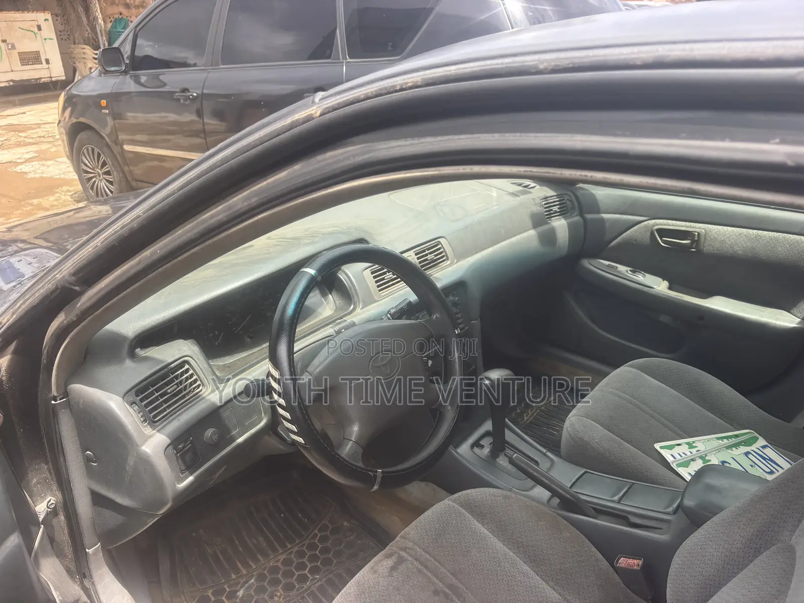 Toyota Camry LE 4dr Sedan (2.2L 4cyl 4A) 2001 Gray