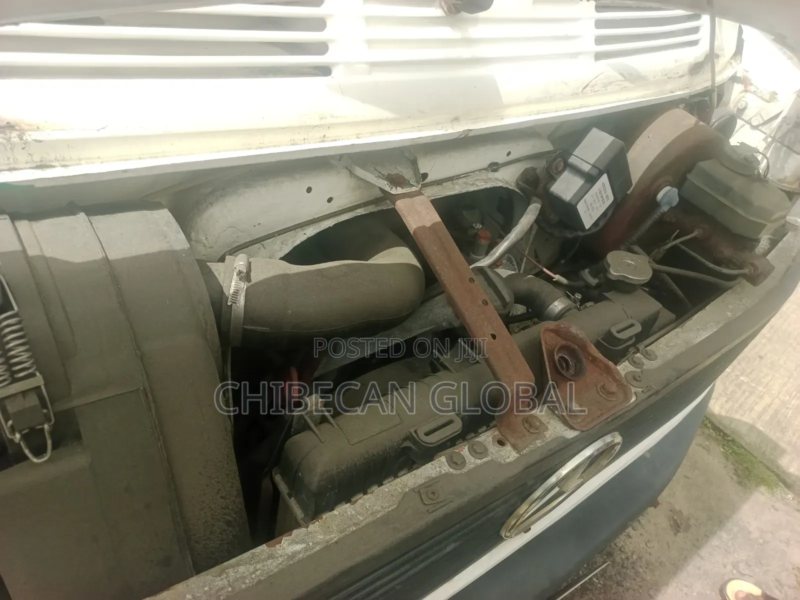 Mercedes Benz 210d Truck 4 Tyres (Tokunbo)