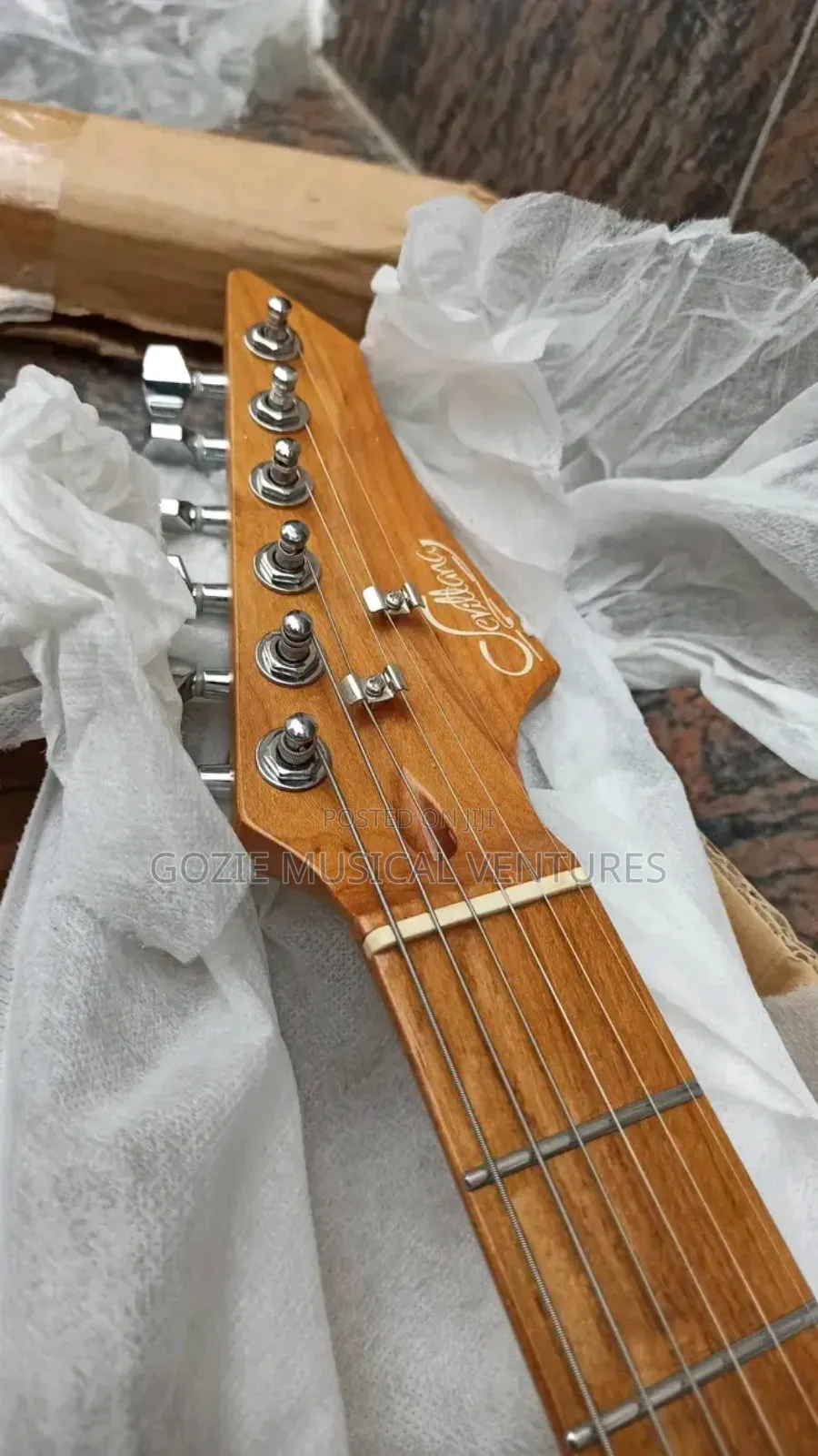 Seviliana Cream Colour Electric Lead Guitar Stratocaster Style.