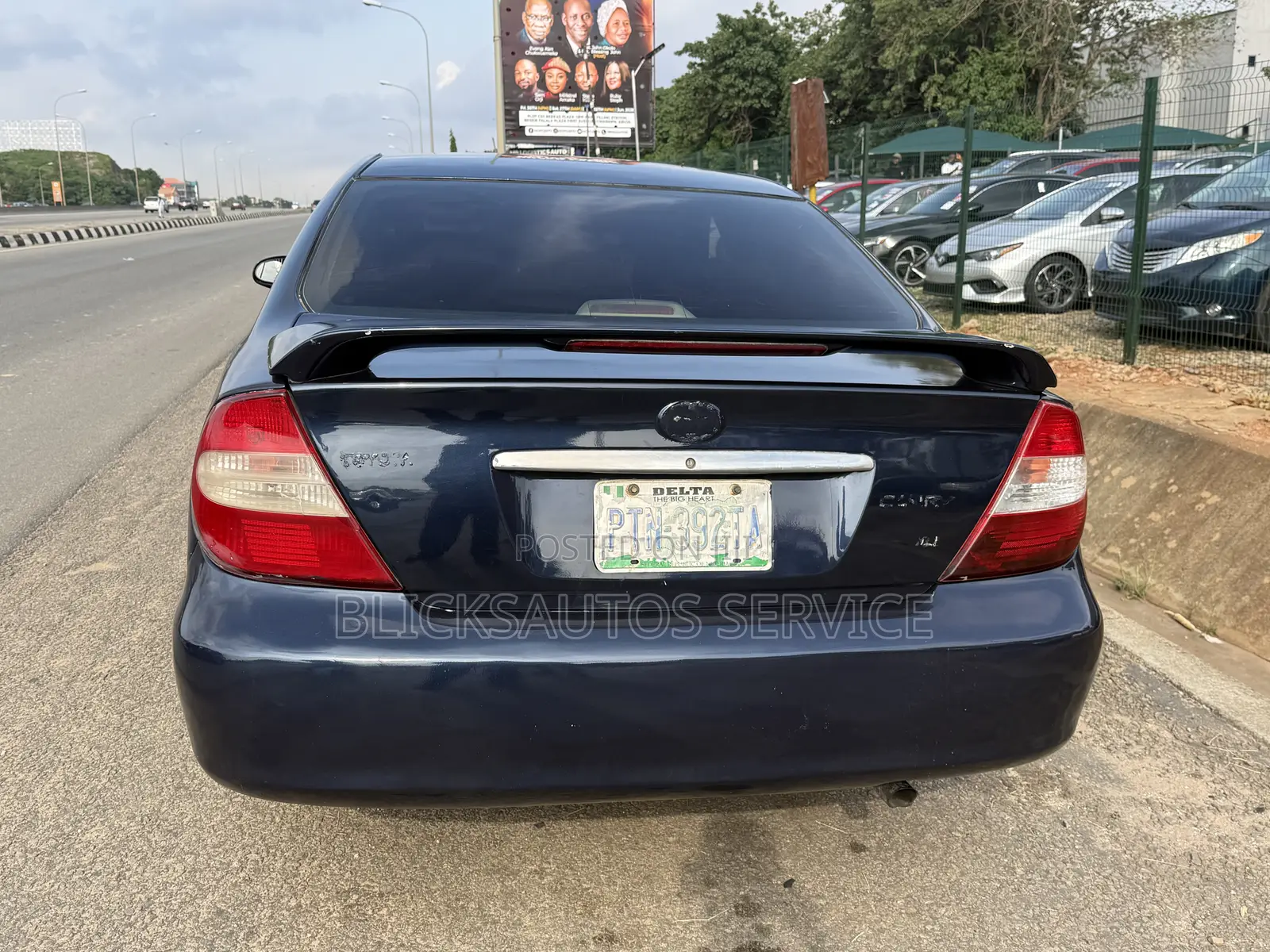 Toyota Camry XLE 4dr Sedan (2.4L 4cyl 4A) 2004 Blue