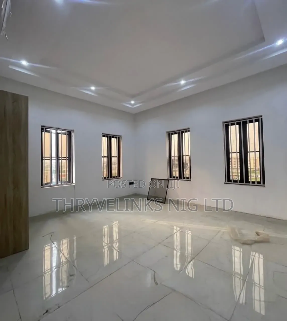 3bdrm Apartment in Lekki Phase 1 for rent