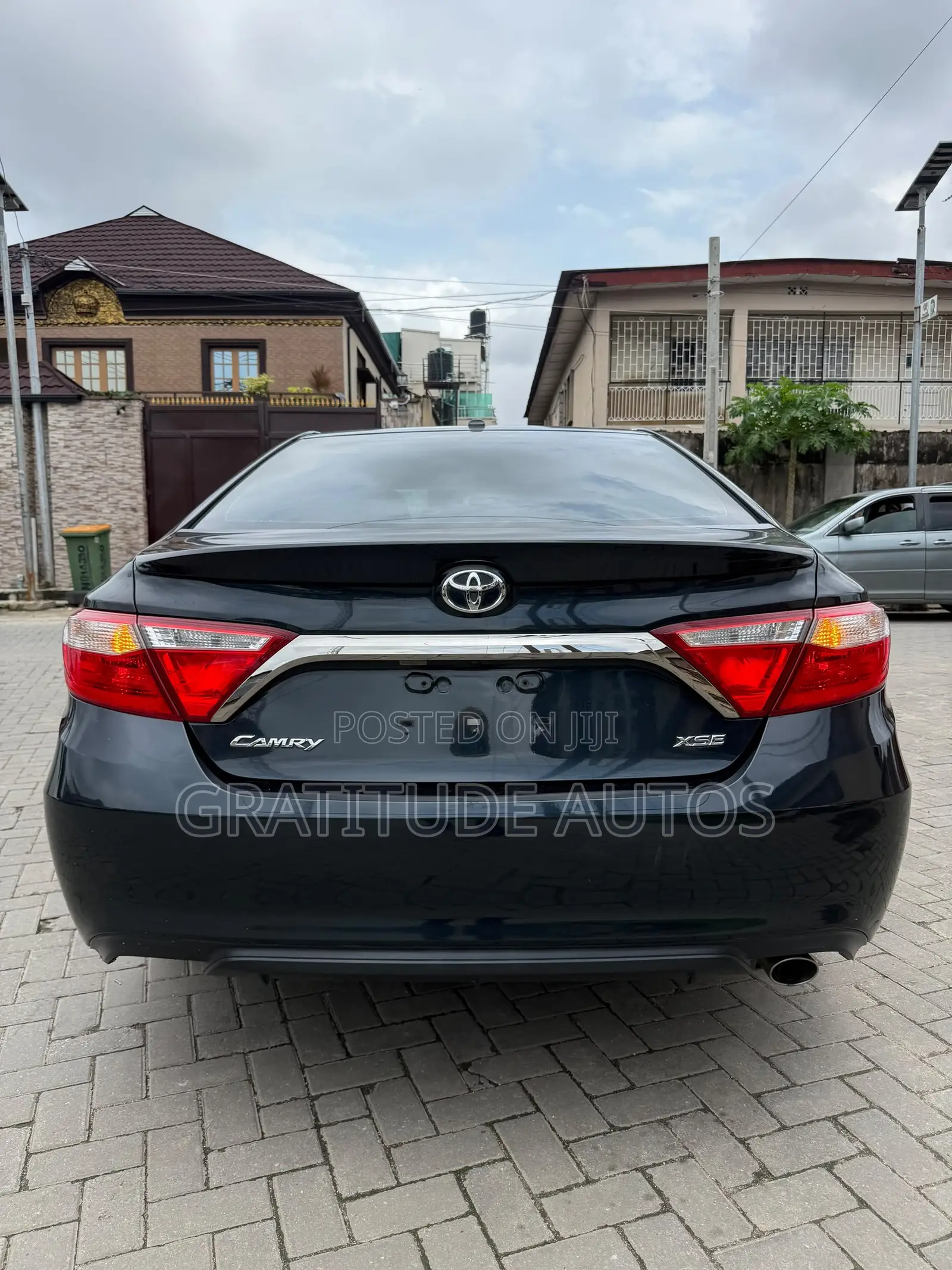 Toyota Camry SE 4dr Sedan (2.5L 4cyl 6A) 2016 Blue