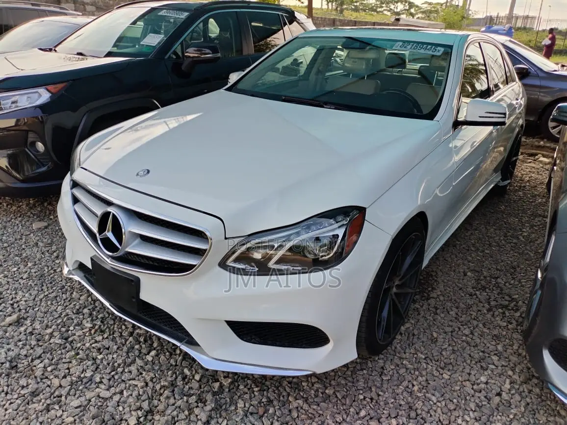 Mercedes-Benz E350 Base 4Matic Sedan AWD (3.5L 6cyl 7A) 2014 White