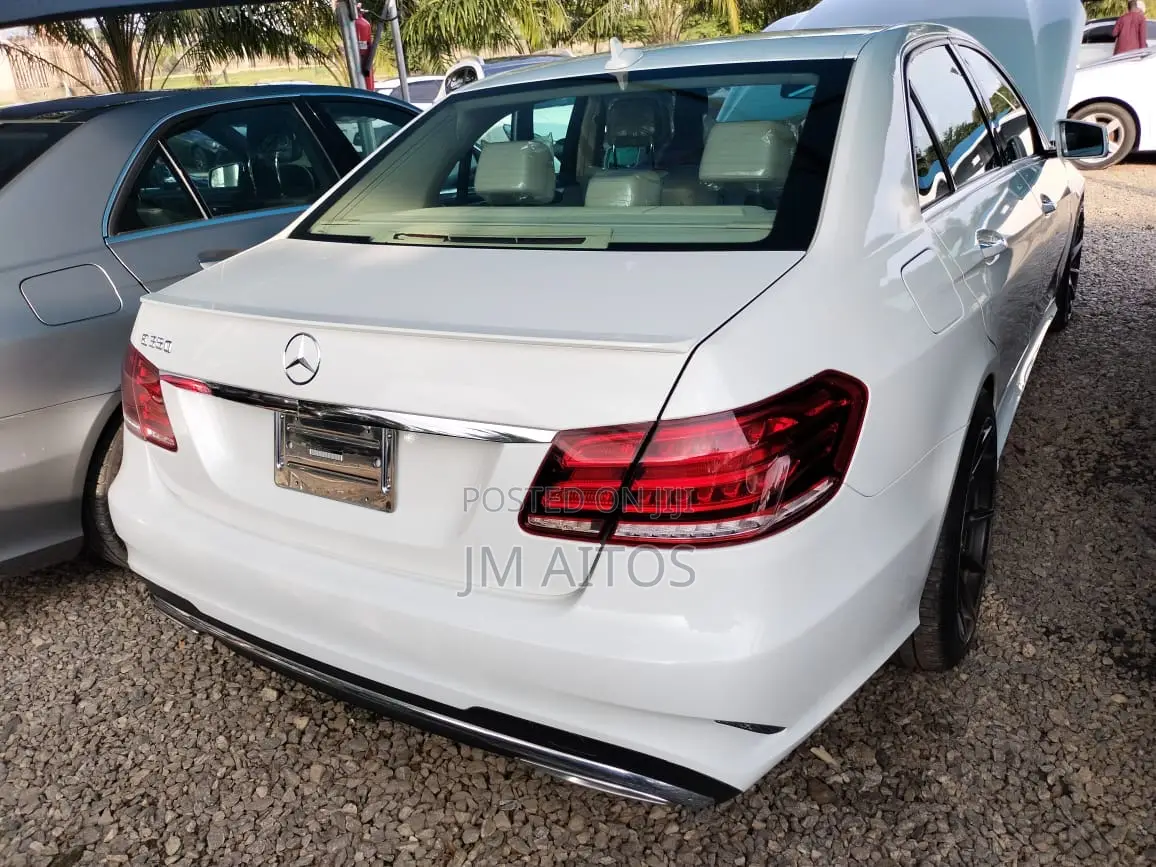Mercedes-Benz E350 Base 4Matic Sedan AWD (3.5L 6cyl 7A) 2014 White