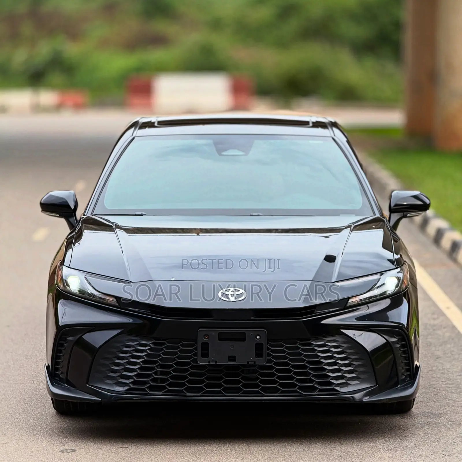 Toyota Camry SE 2025 Black