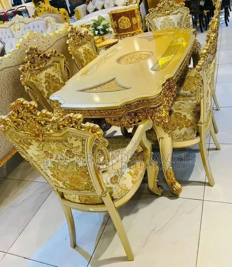 Foriegn Royal Dining Seat