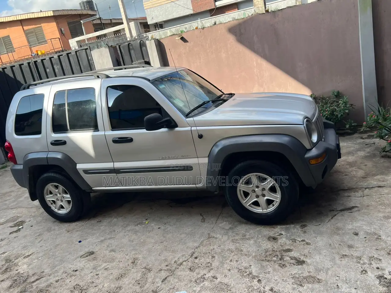 Jeep Liberty 3.7 2003 Gray