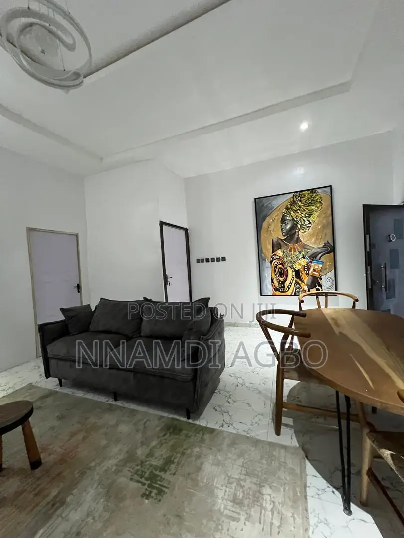Furnished Mini Flat in Chevron for rent