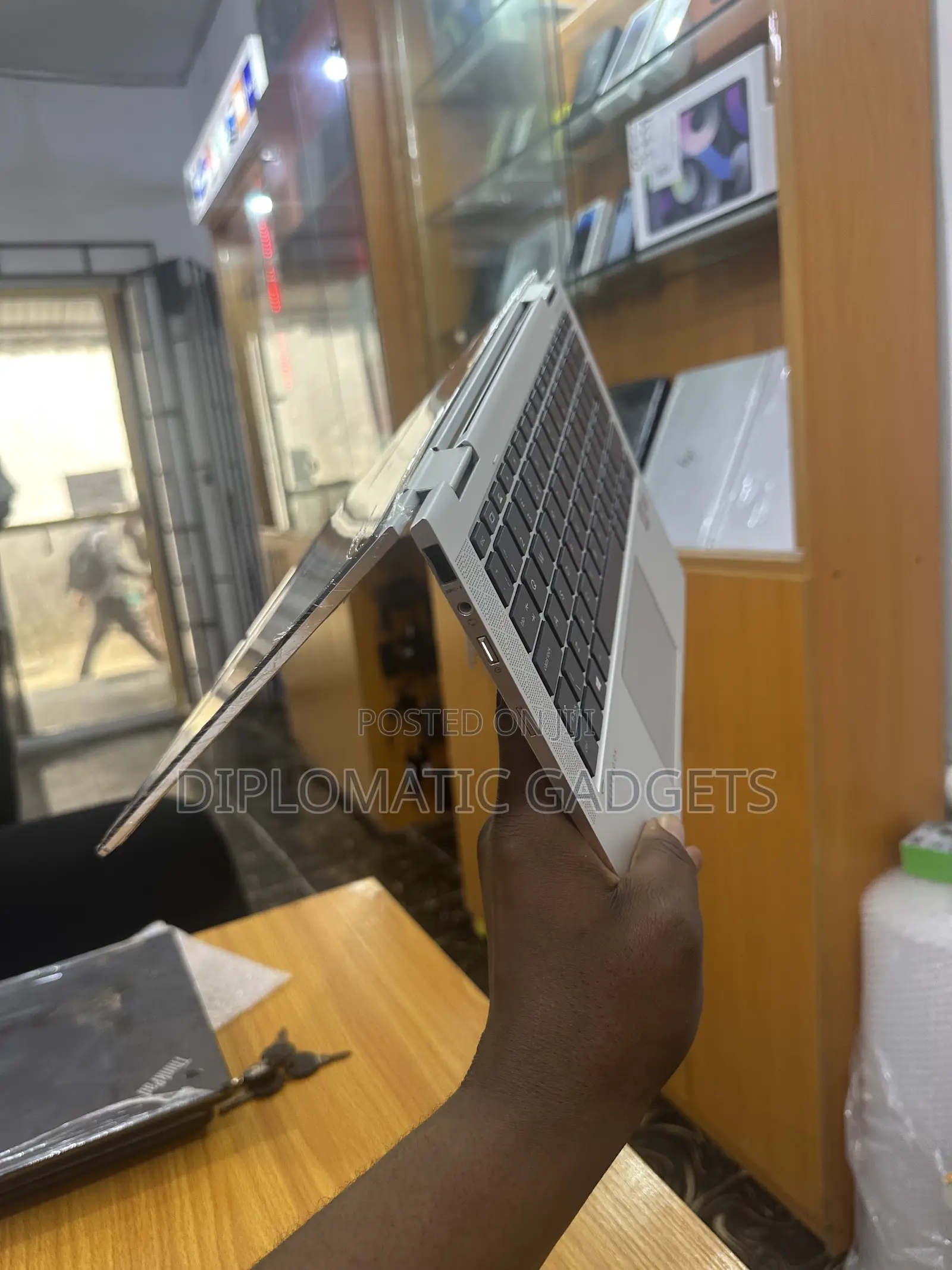 Laptop HP EliteBook x360 1030 G4 16GB Intel Core i7 SSD 256GB