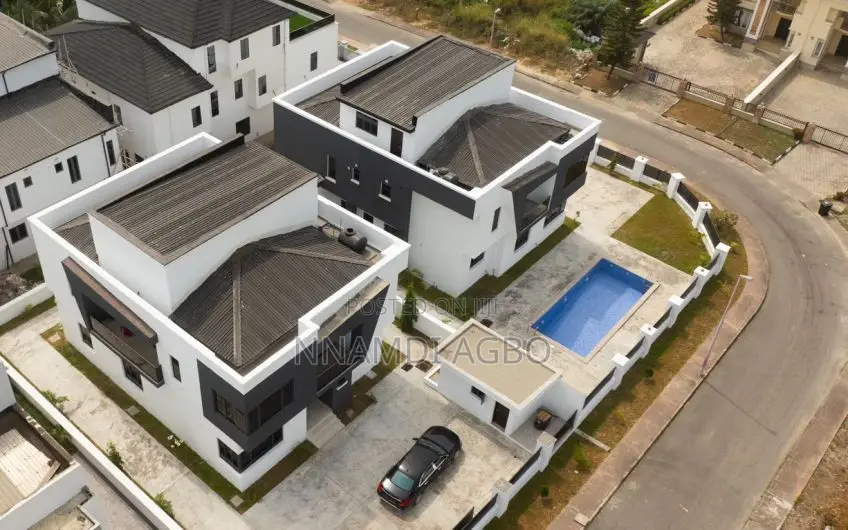 4bdrm Duplex in Off Lekki-Epe Expressway for sale