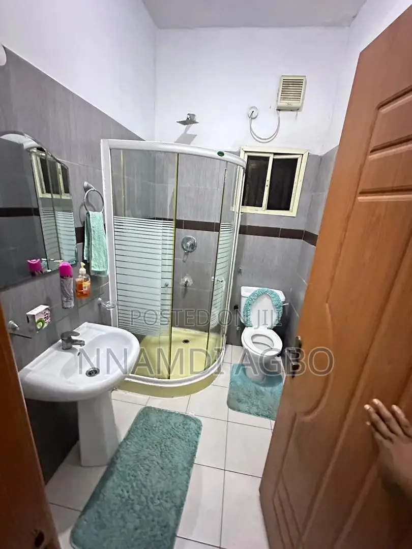 Furnished 3bdrm Apartment in Lekki Phase 1 for rent