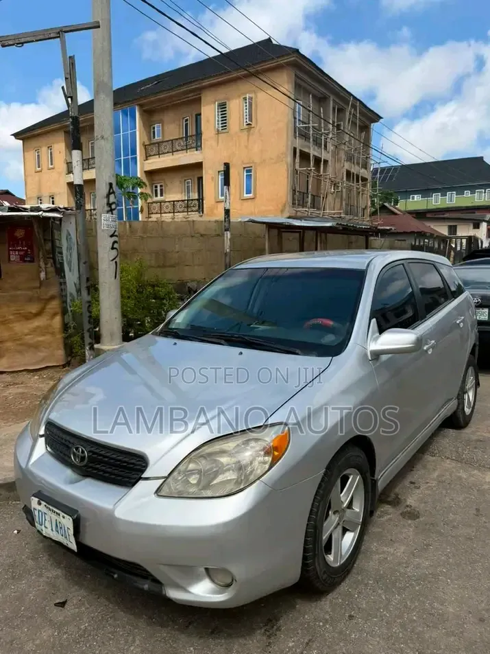 Toyota Matrix 2005 Silver