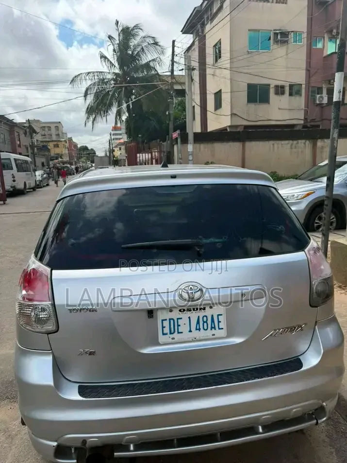 Toyota Matrix 2005 Silver