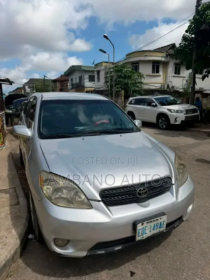 Toyota Matrix 2005 Silver
