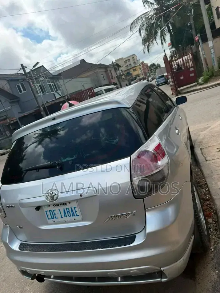 Toyota Matrix 2005 Silver