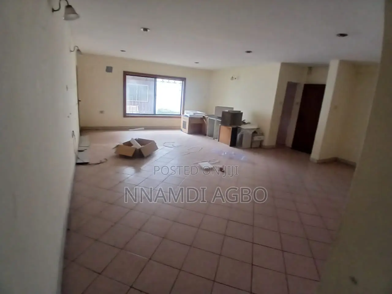 3bdrm Apartment in Abacha Estate for rent