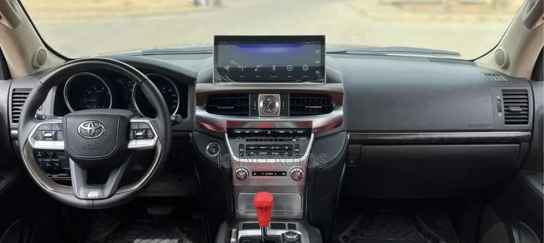 Toyota Land Cruiser 2025 Black