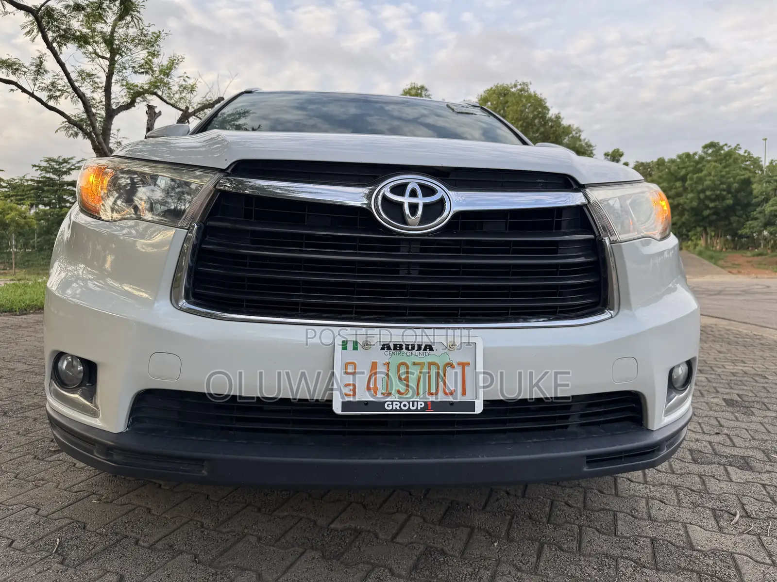Toyota Highlander XLE 4dr SUV AWD (3.5L 6cyl 6A) 2015 White