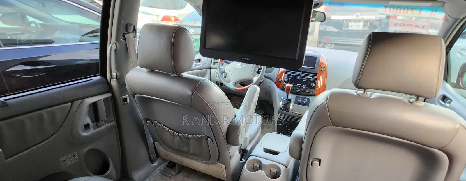 Toyota Sienna 2006 Red