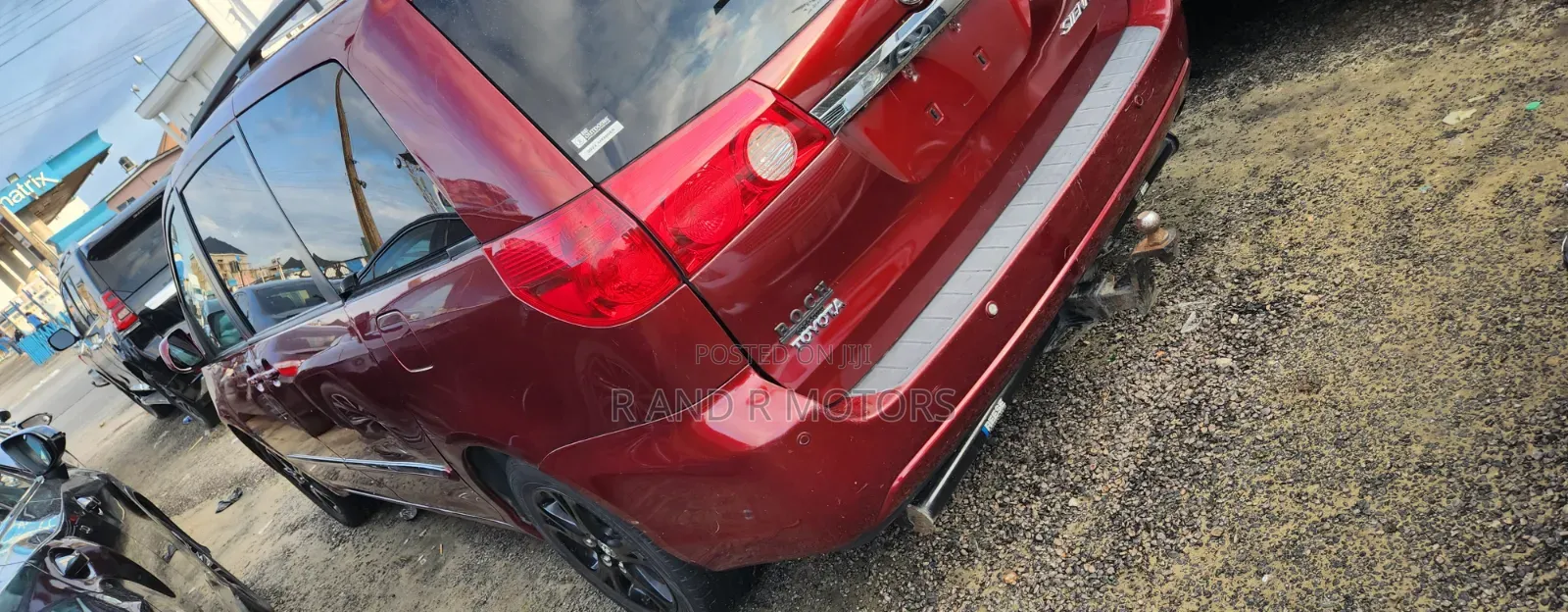 Toyota Sienna 2006 Red