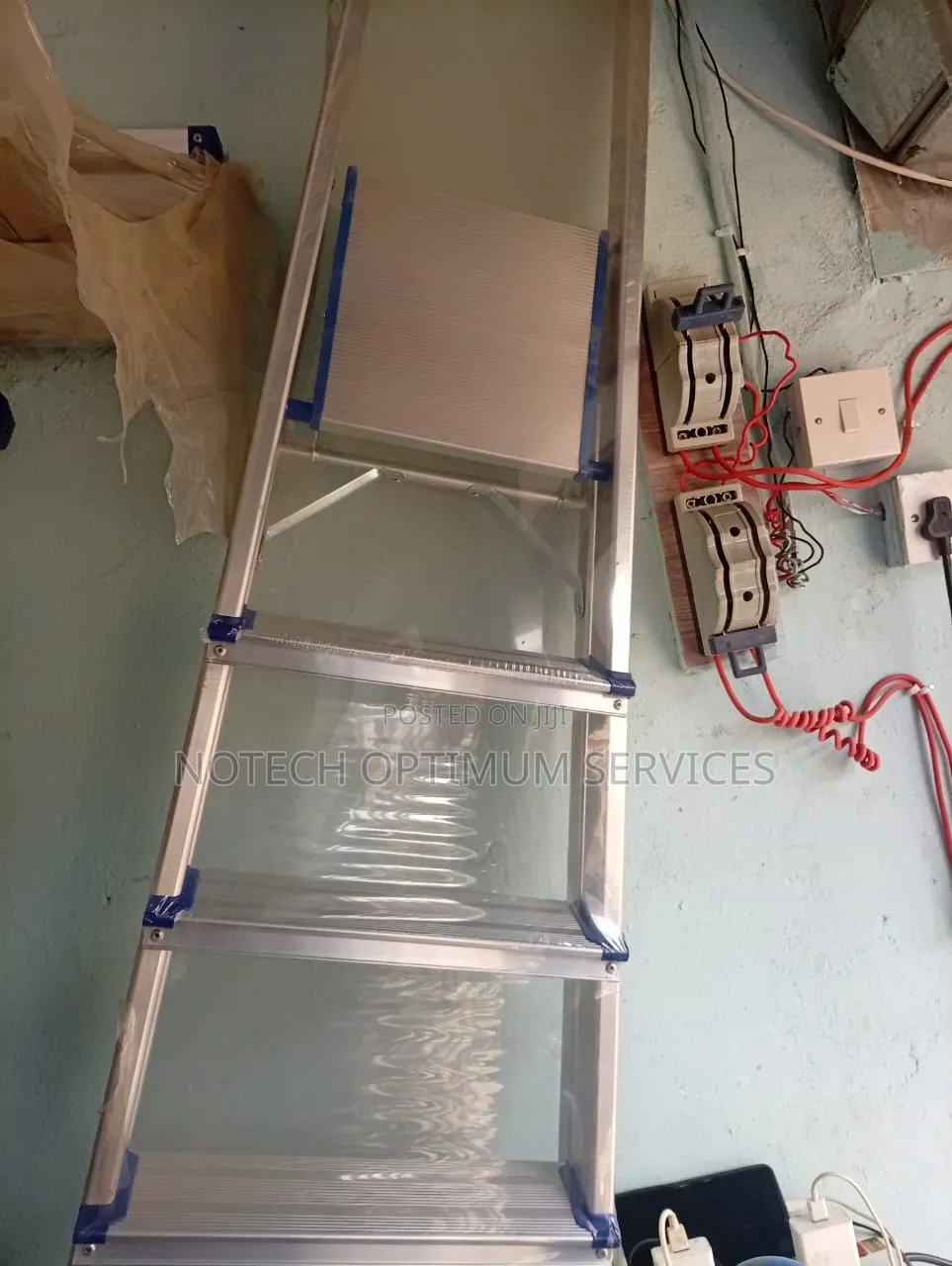 Lauder Aluminum