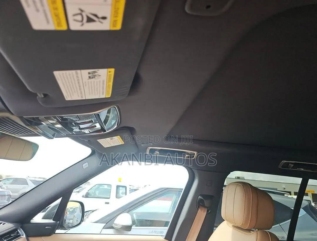 Land Rover Range Rover Vogue 2023 Black