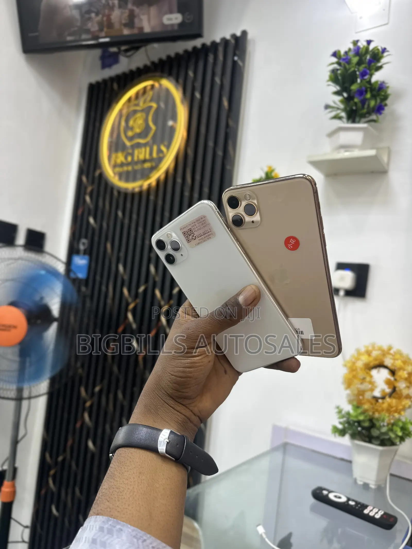 New Apple iPhone 11 Pro Max 256 GB Black