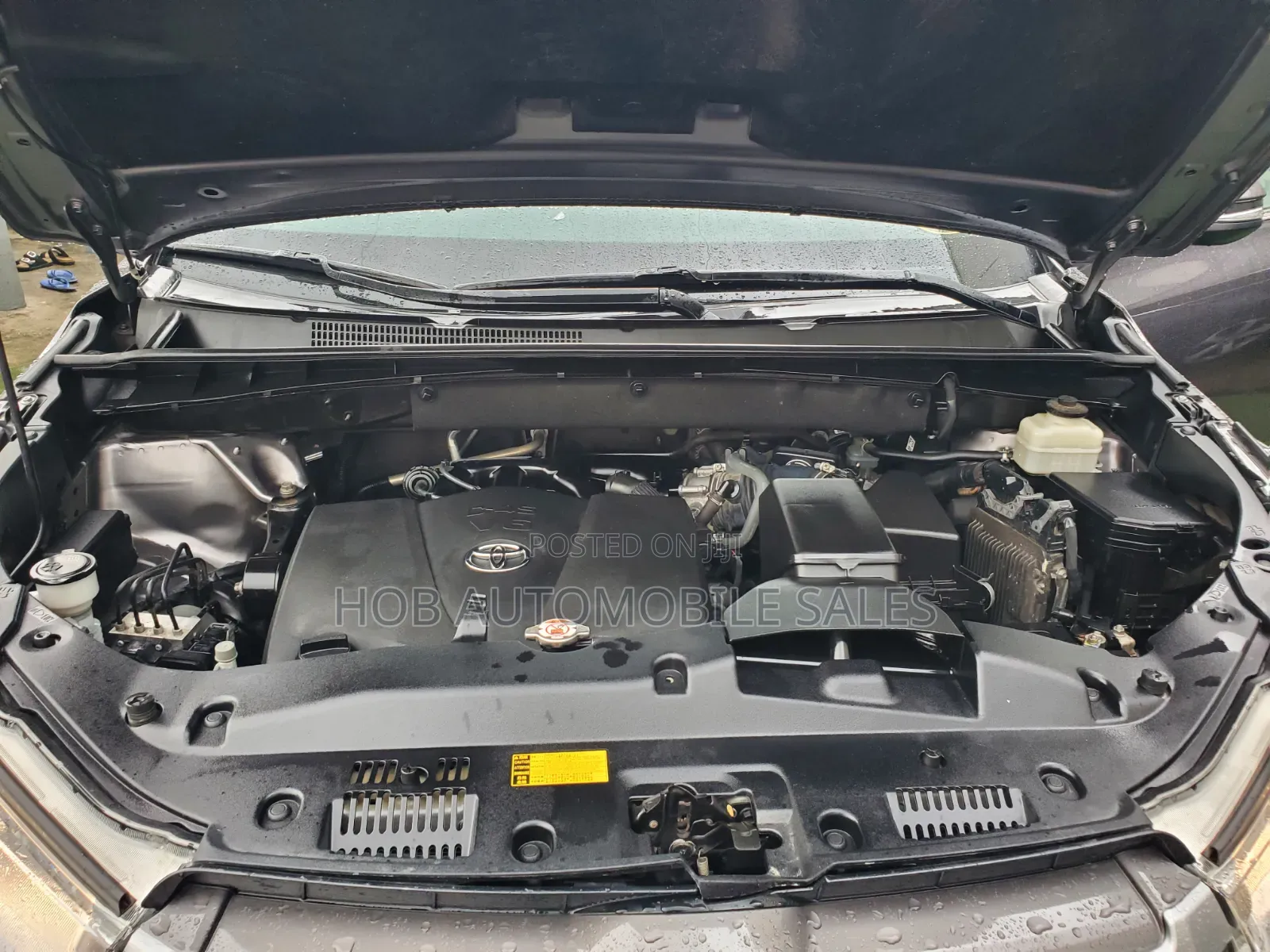 Toyota Highlander XLE 4x4 V6 (3.5L 6cyl 8A) 2018 Gray