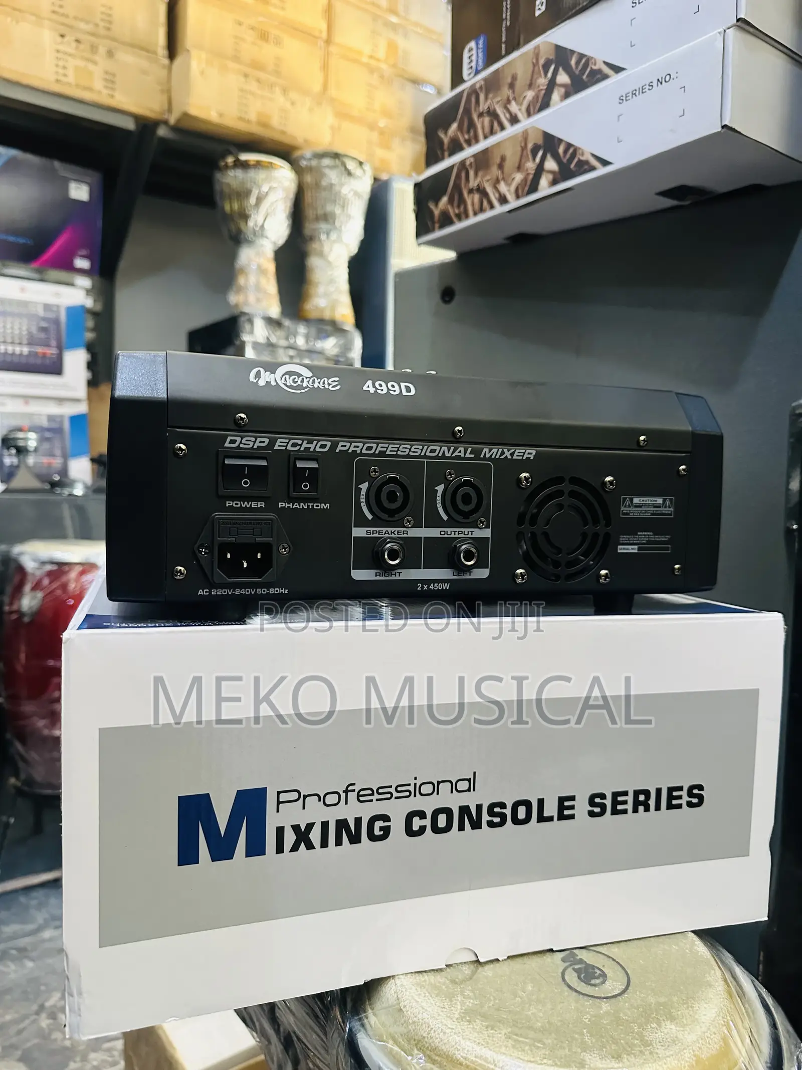4 Channels Powered Mixer