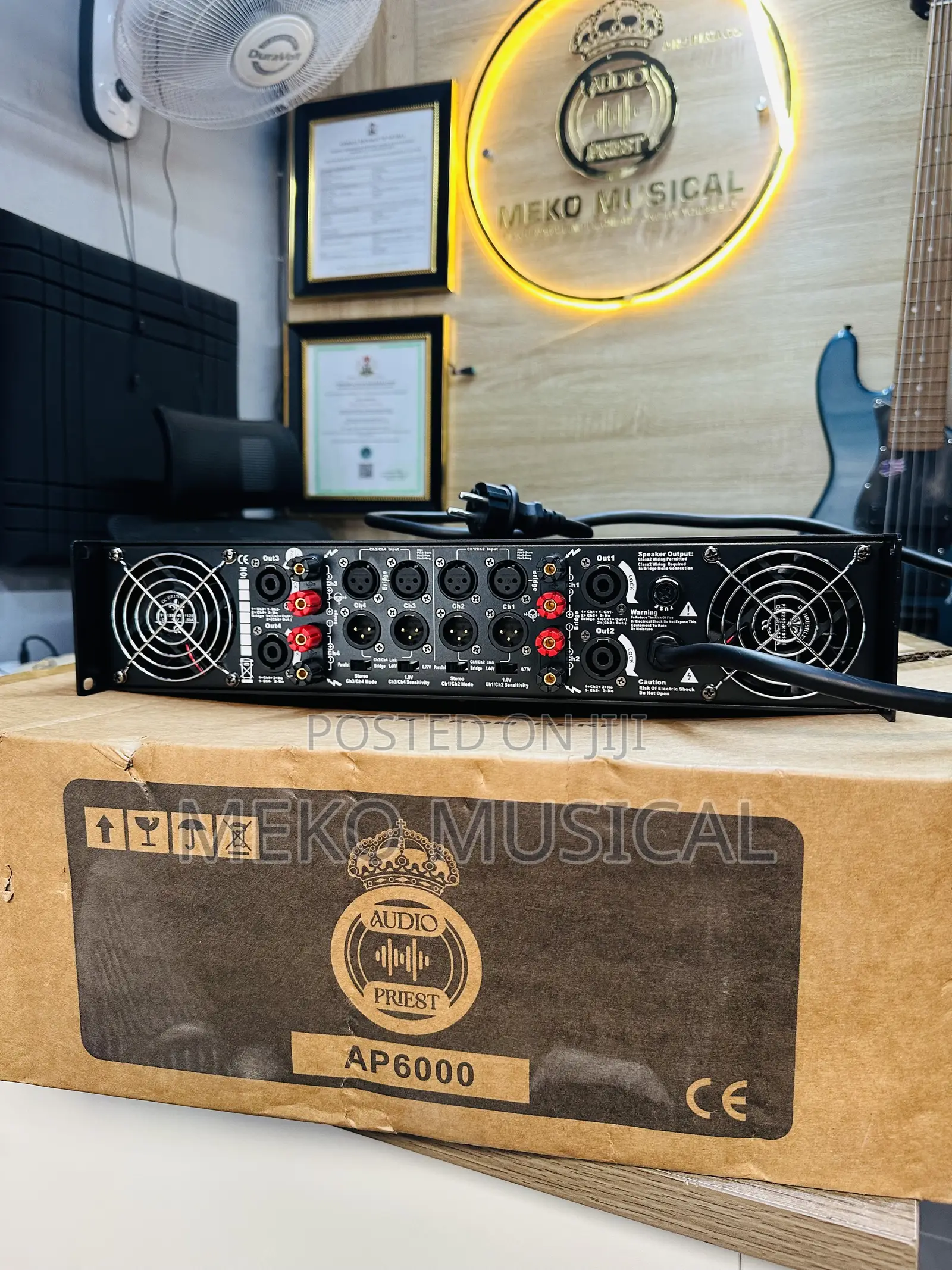 Audio Priest 4 Channels Powered Amplifier
