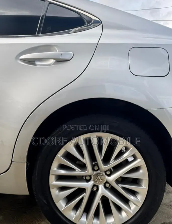 Lexus ES 2014 Silver