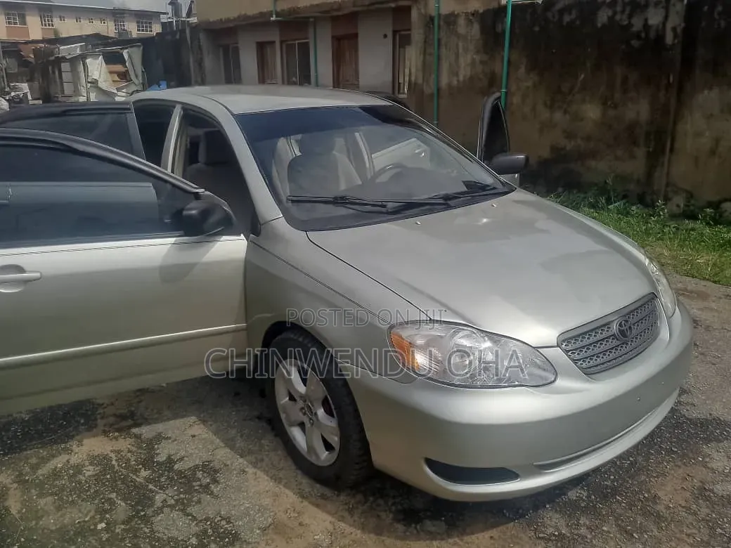 Toyota Corolla 2004 Silver