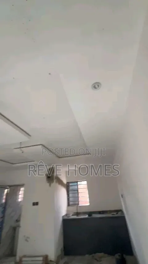 Studio Apartment in Shomolu / Shomolu for rent