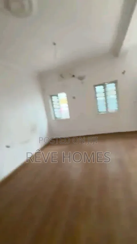 2bdrm Apartment in Oworonshoki / Gbagada for rent