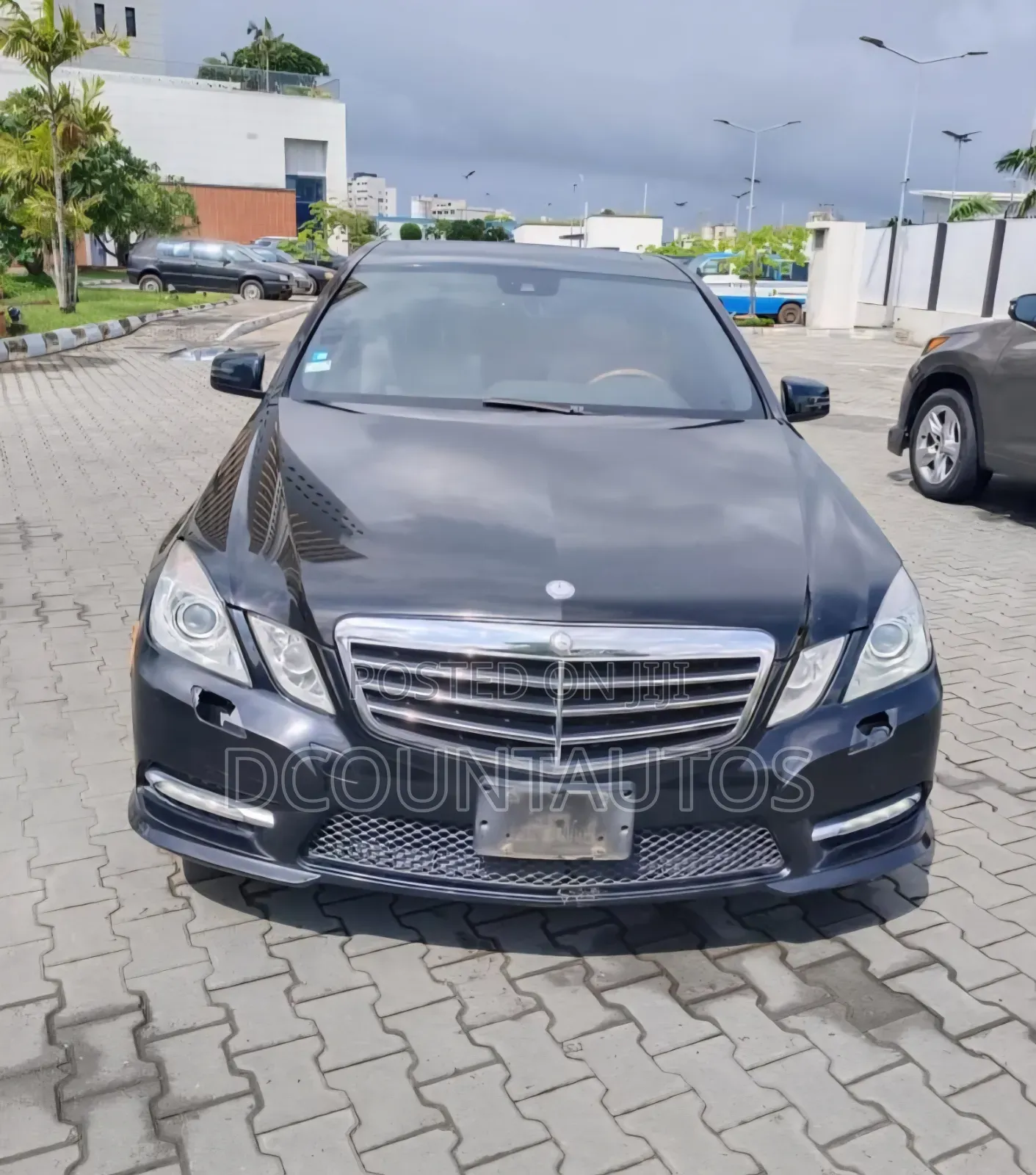 Mercedes-Benz E350 2012 Black