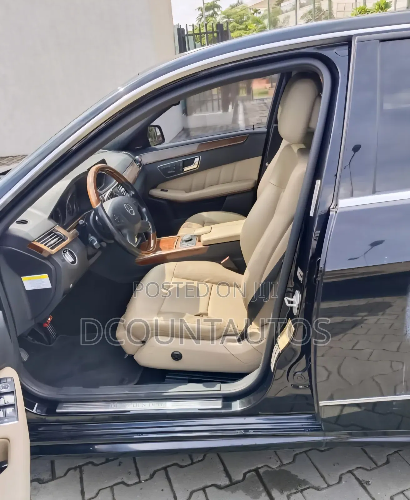 Mercedes-Benz E350 2012 Black