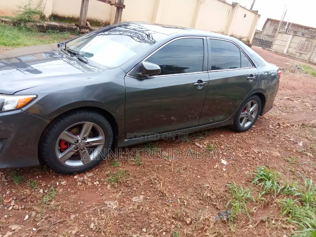 Toyota Camry 2013 Gray