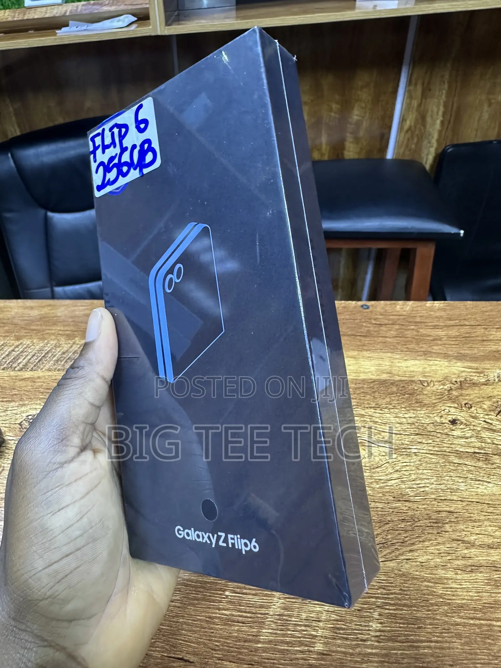 New Samsung Galaxy Z Flip6 256 GB Blue