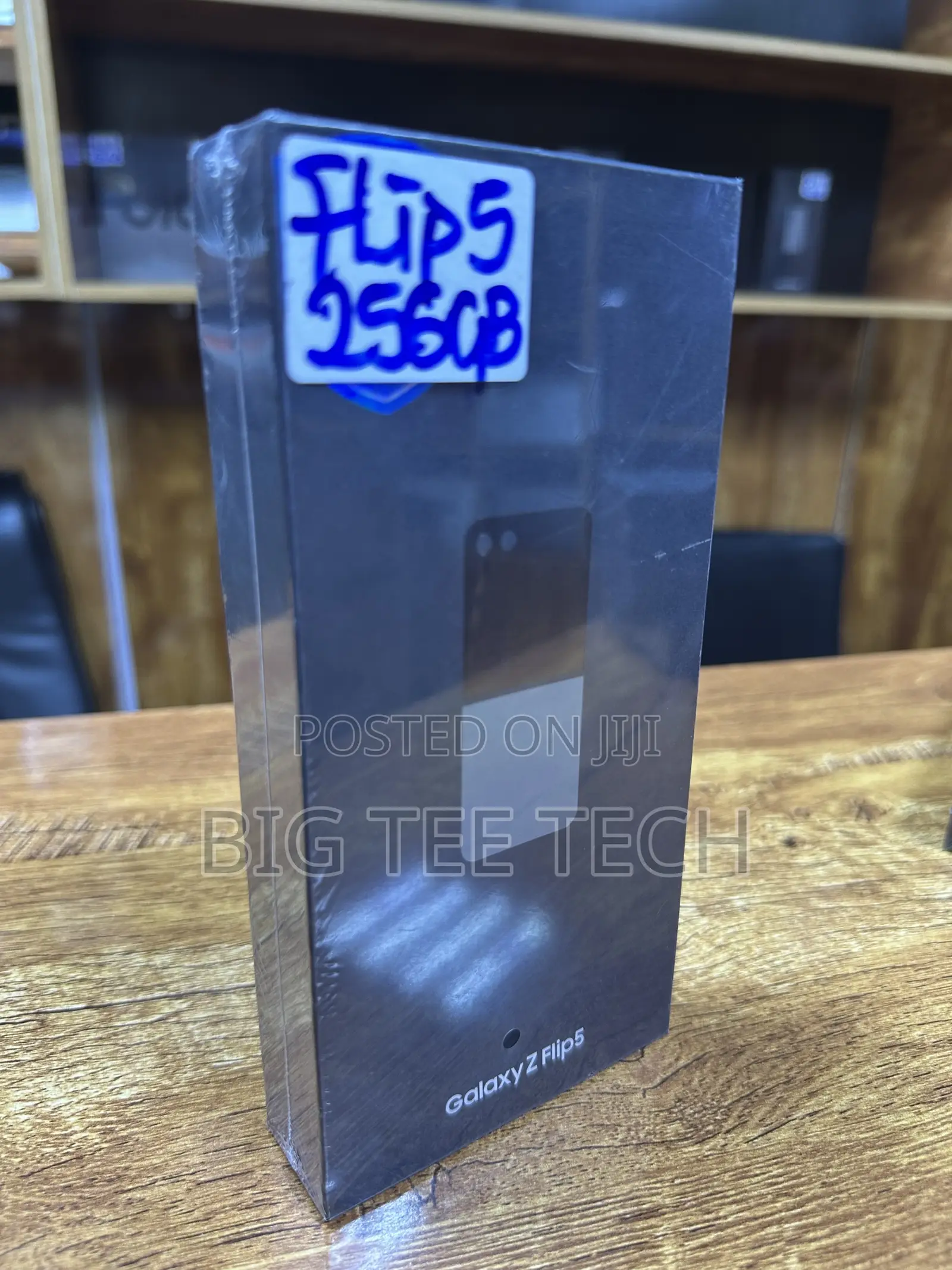 New Samsung Galaxy Z Flip 5 256 GB Black