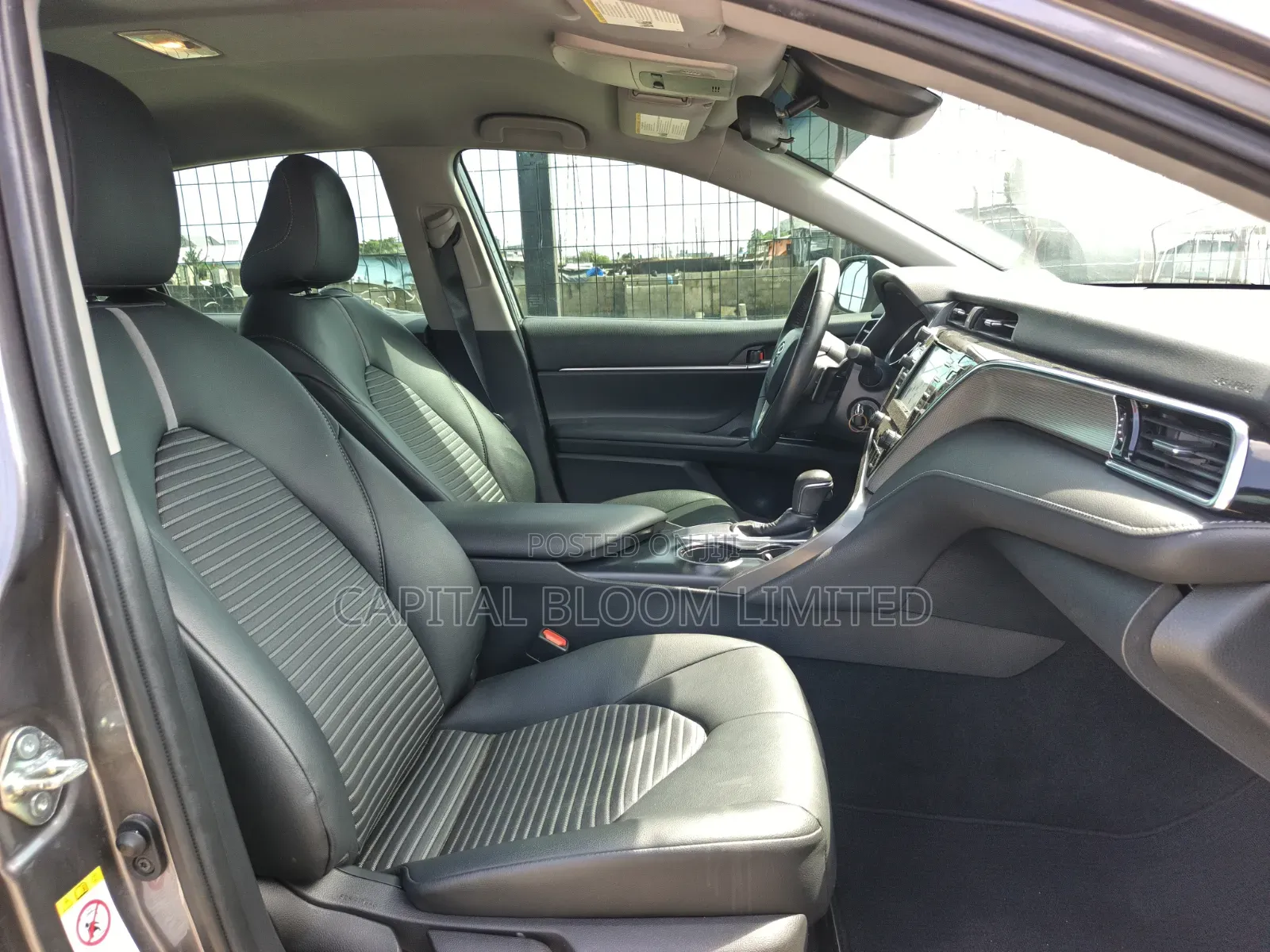 Toyota Camry SE (2.5L 4cyl 8A) 2019 Brown