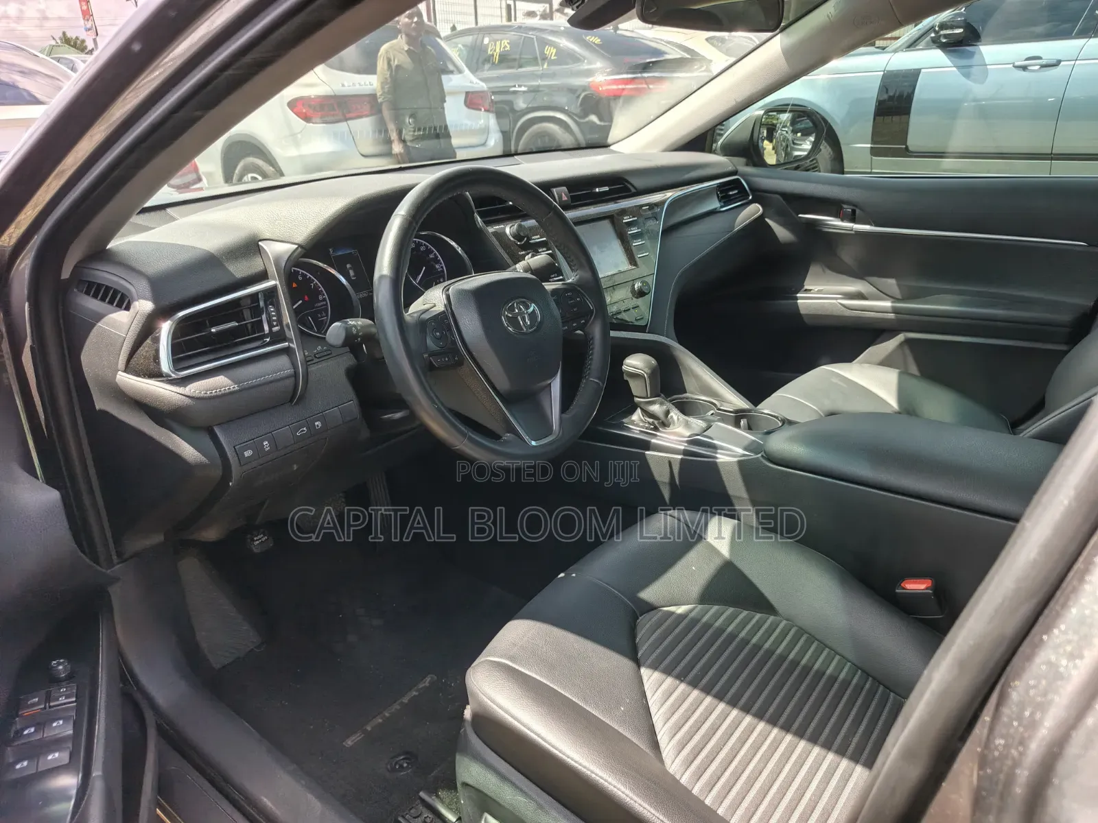 Toyota Camry SE (2.5L 4cyl 8A) 2019 Brown